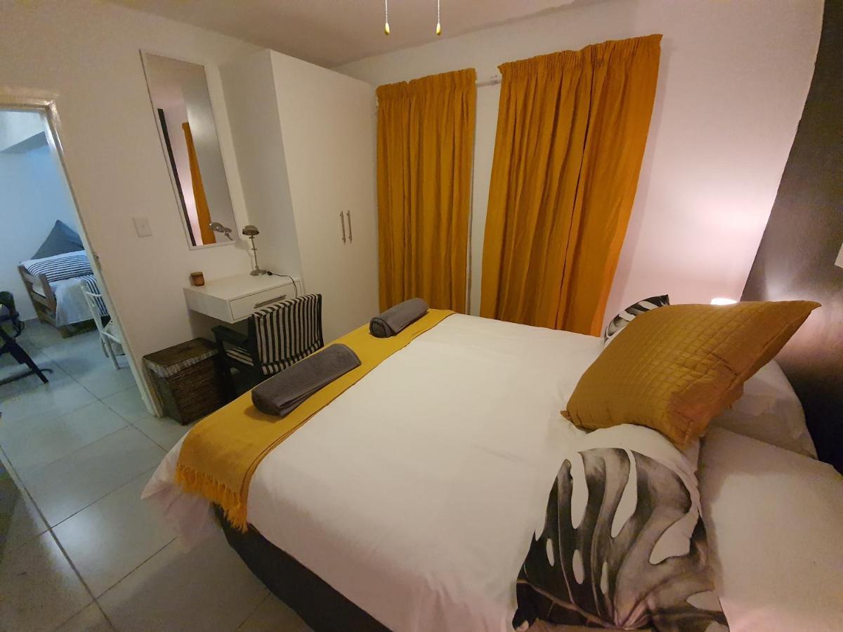 South Seas Safari @ The Bridge Apartments Saint Lucia Estuary Extérieur photo