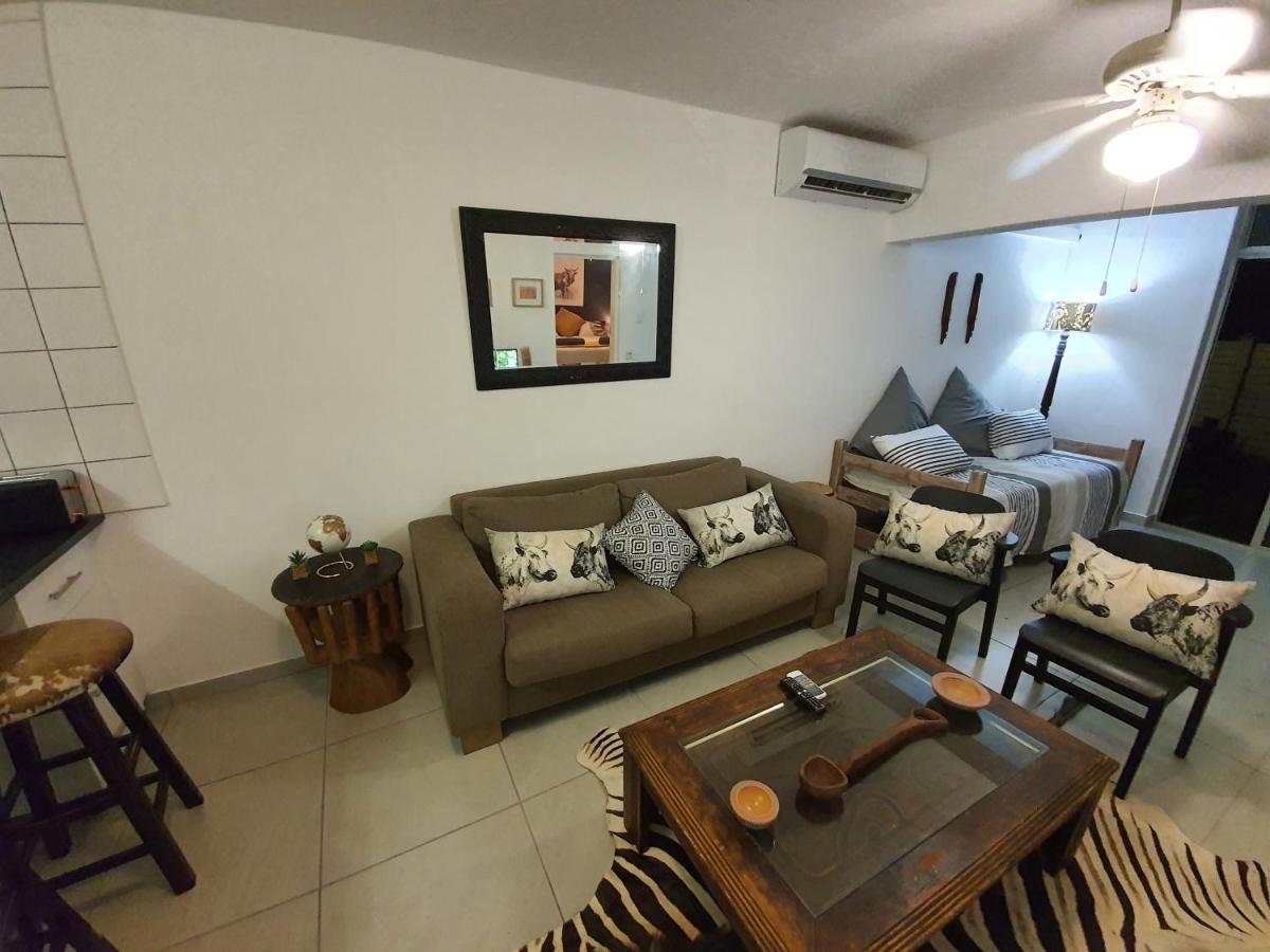 South Seas Safari @ The Bridge Apartments Saint Lucia Estuary Extérieur photo
